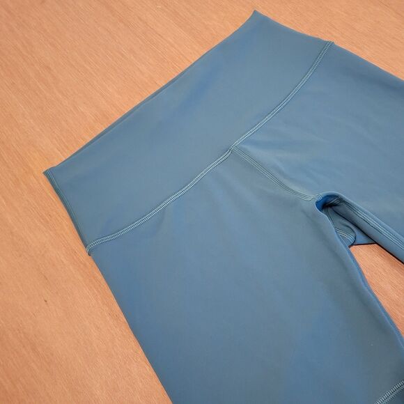 Lululemon Shorts Women 10 Green Wunder Train 8" Athleisure Sportswear lw7bh0 - Picture 6 of 13